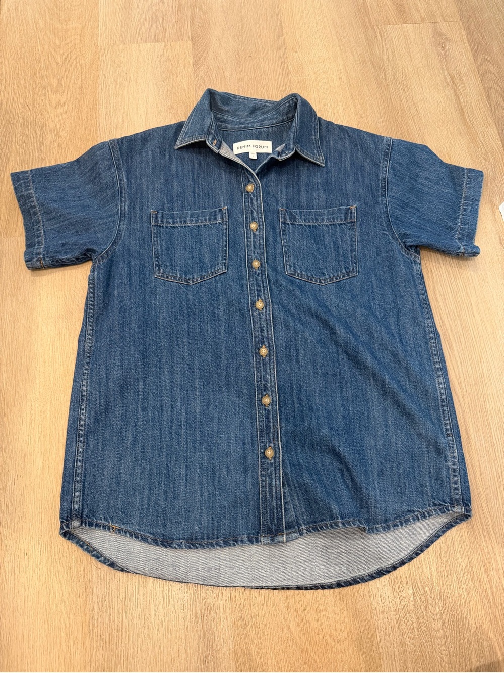 Denim Forum the 90s short sleeve denim top - Picture 3 of 4